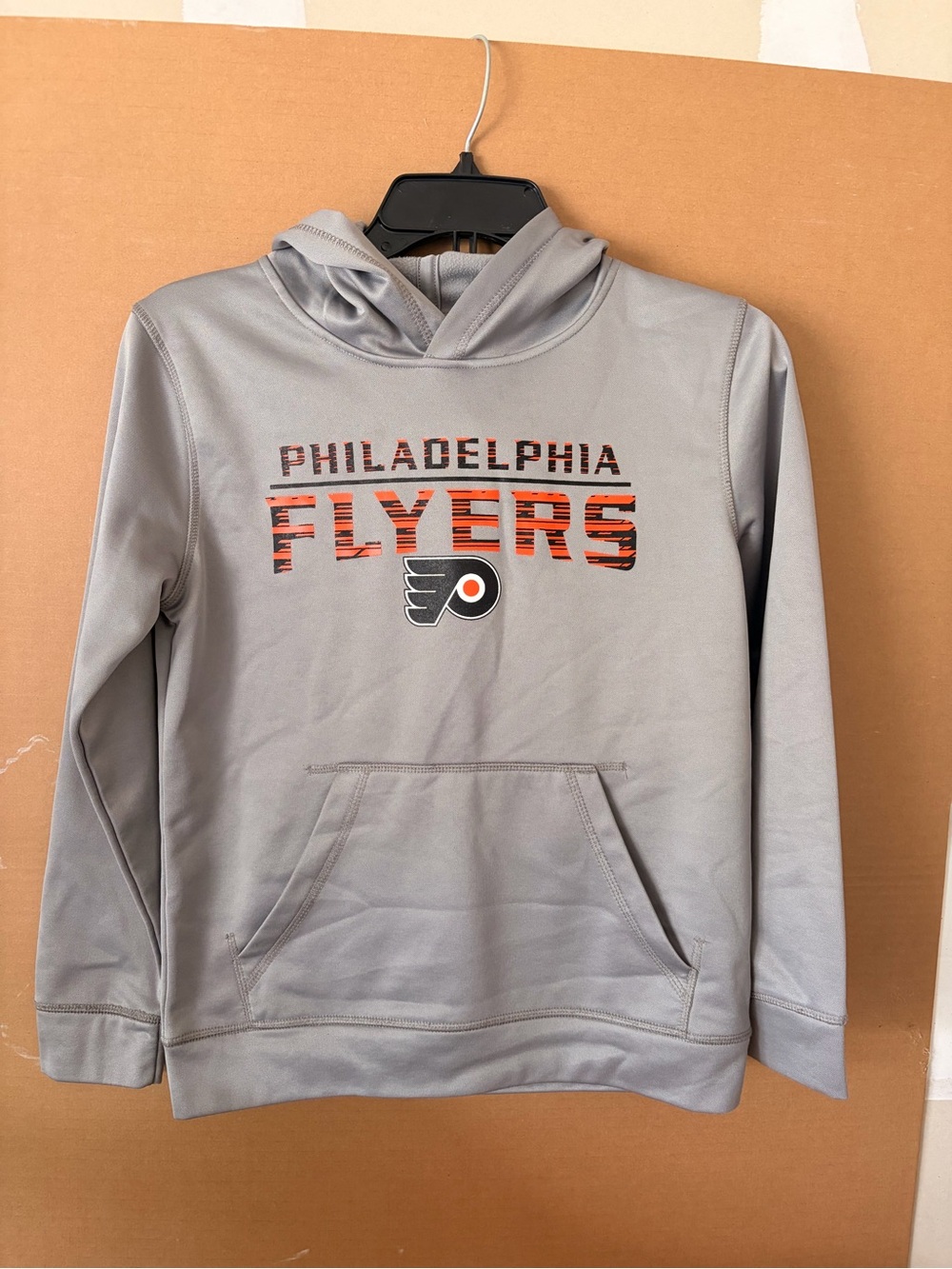 Philadelphia Flyers Gray Pullover Hoodie - boys L